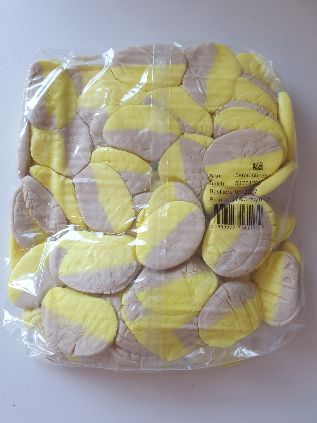 BUBS Banana Caramel (Squished) 1.4kg - Gottis - Swedish Candy Co.